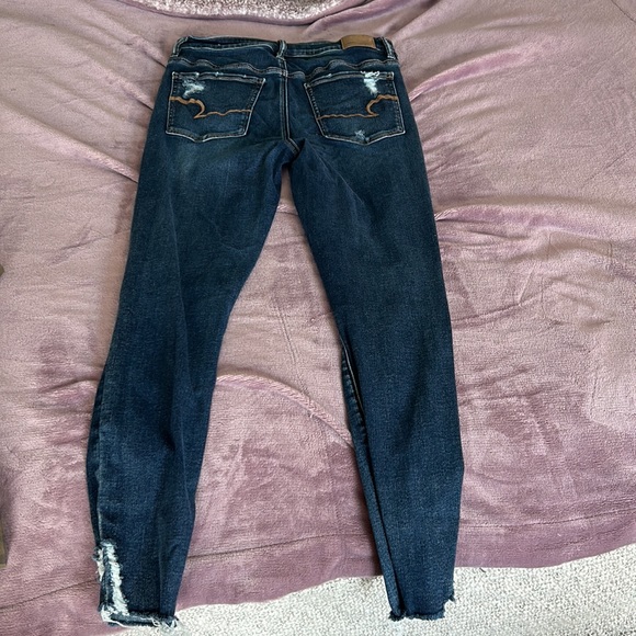 American eagle jeans, style has covered rips and in great condition - Picture 2 of 2